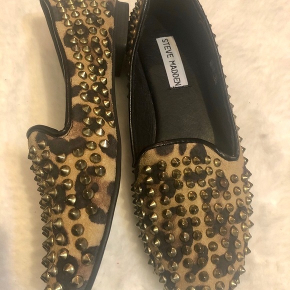 3/$25 Sale 🎈Steve Madden studded animal print flats loafers - Picture 3 of 9
